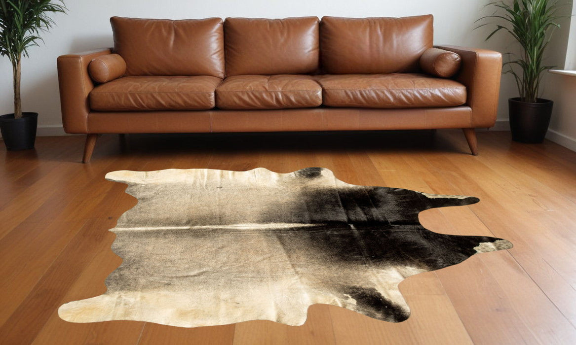 5' x 7' Normande Cowhide Ombre Cowhide Handmade Area Rug - Gray