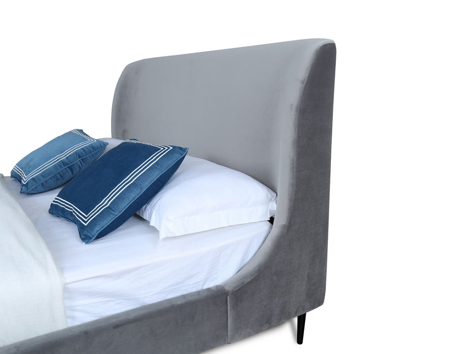 Manhattan Heather - Bed With Black Legs