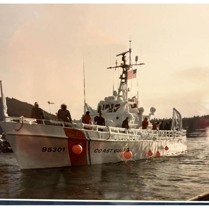 Hand Painted Model Boat (624564) - Gray