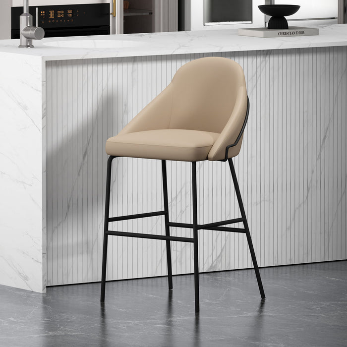 Manhattan Gracie - Barstool With Black Base