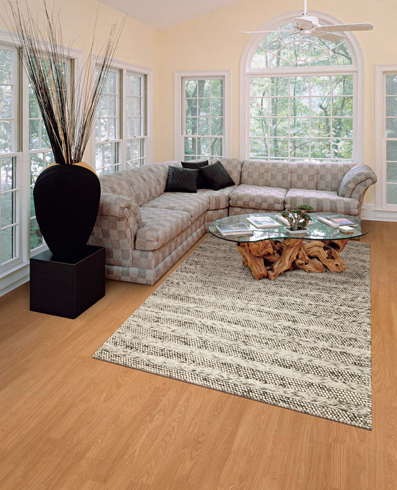 5' x 7' Wool Area Rug - Grey