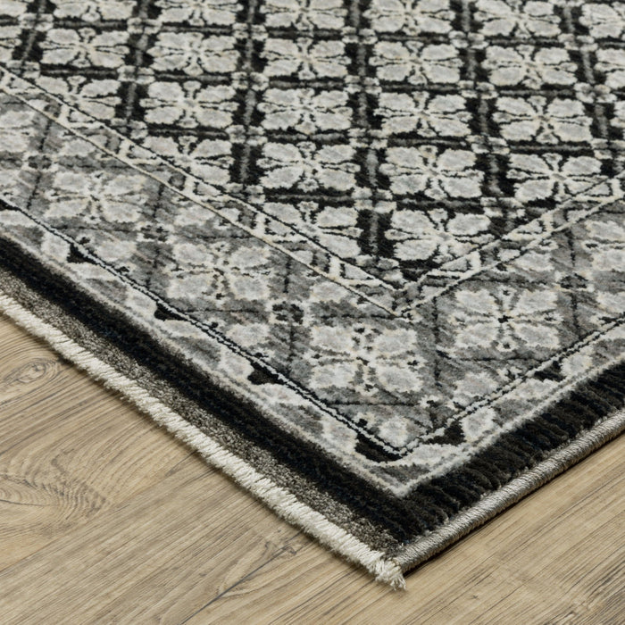 10' X 13' Diamond Area Rug With Fringe - Black And Gray