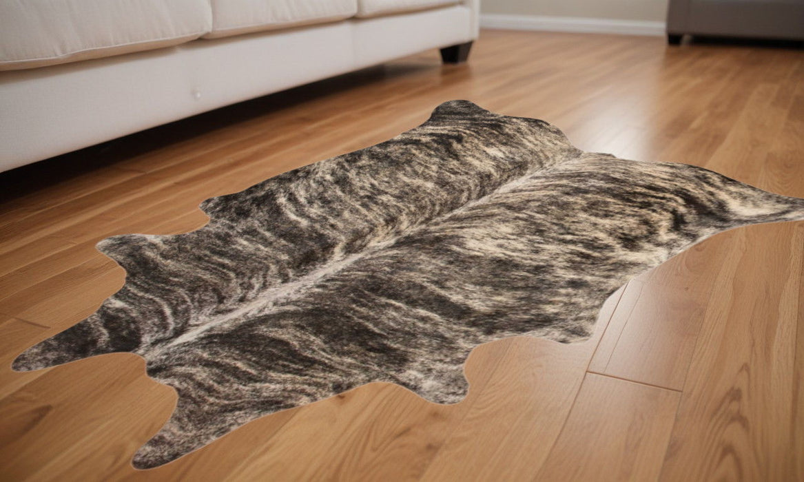 60" x 84" Cowhide Area Rug - Exotic Zebu