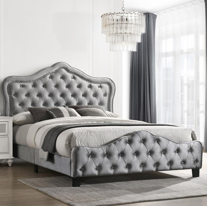 Bella - Upholstered Queen Panel Bed - Gray