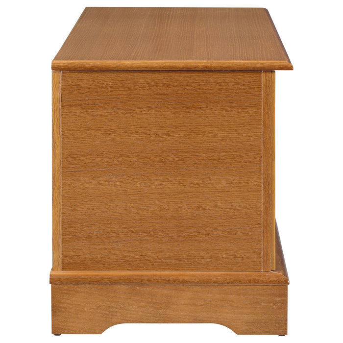 CoasterEssence Paula honey-finish cedar chest furniture with a classic rectangular design