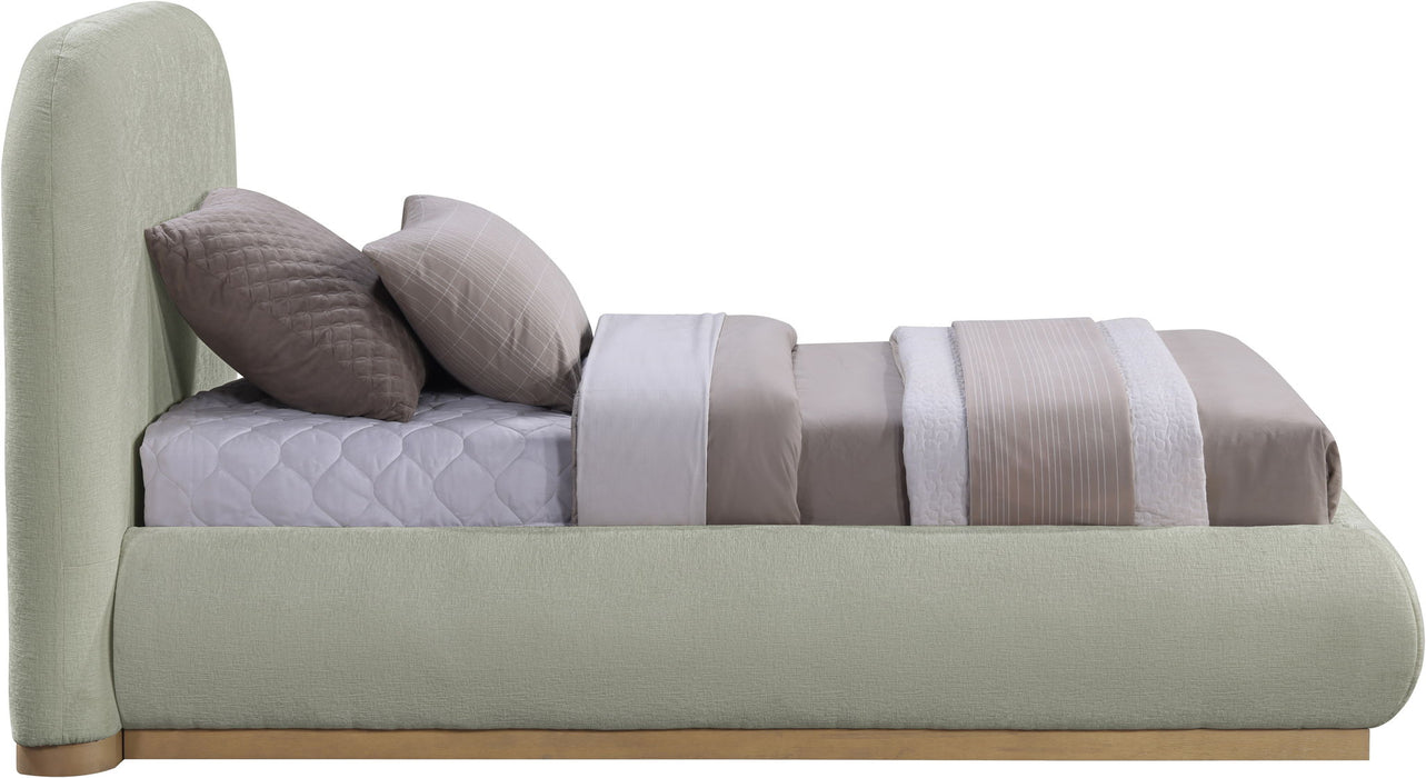 Vaughn - Chenille Bed With Natural Base