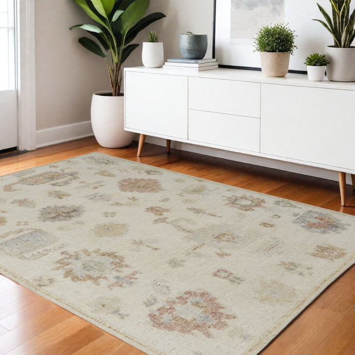 4' X 6' Wool Floral Hand Knotted Area Rug - Ivory