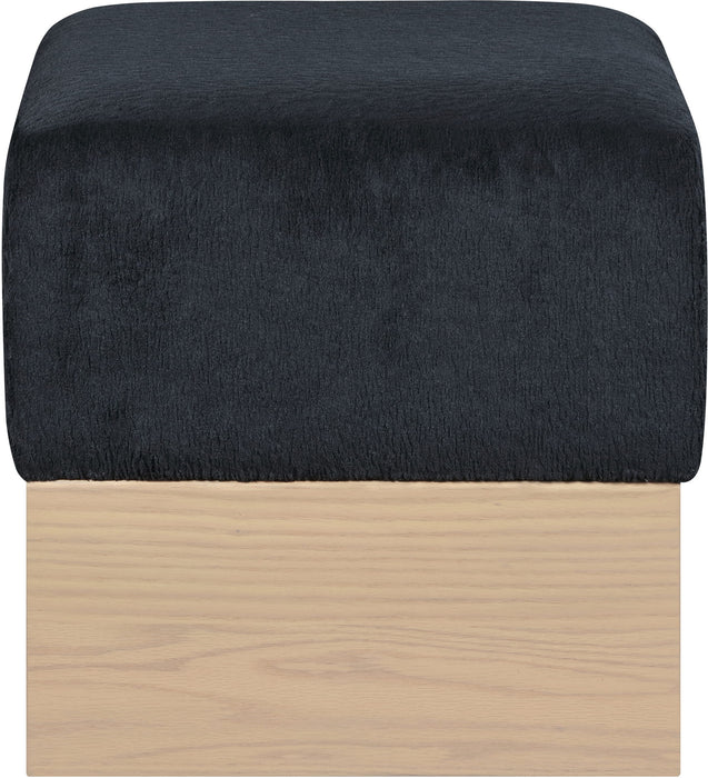 Havre - Ottoman / Stool With Natural Base