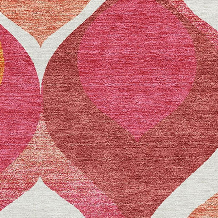 10' X 14' Ogee Washable Area Rug With UV Protection - Pink