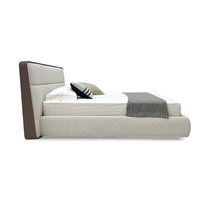J & M Furniture G Oasis in Queen Size Bed