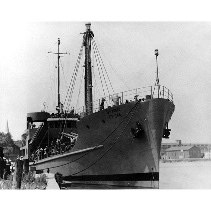 Hand Painted Model Boat (624312) - Dark Gray