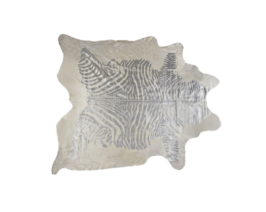 6' x 7' Cowhide Hand Knotted Area Rug - Silver And Ivory