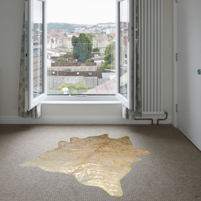 6' x 7' Genuine Cowhide Area Rug - Natural And Gold