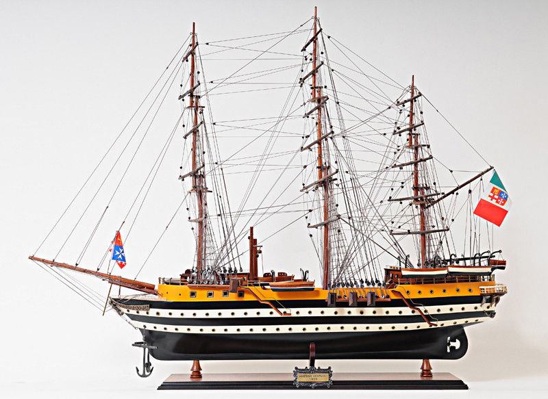 Hand Painted Boat Model Boat - Light Brown