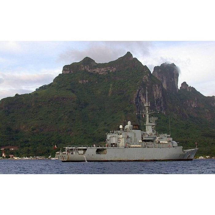 Hand Painted Model Boat (624315) - Gray