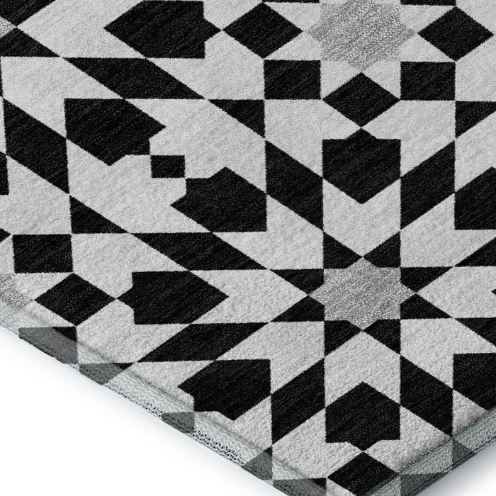 9' X 12' Geometric Washable Area Rug With UV Protection - Black And Silver