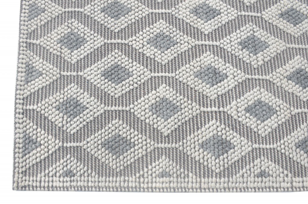 9' x 13' Diamond Trellis Modern Area Rug - Ivory Gray