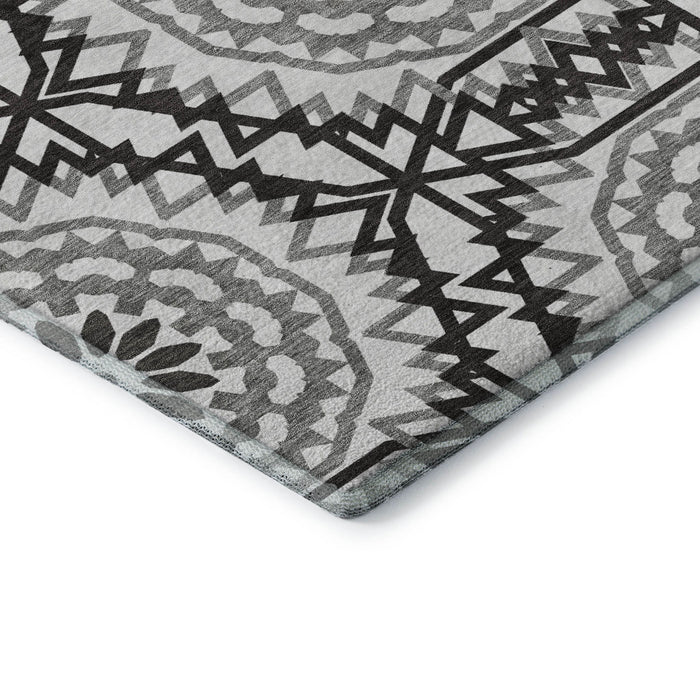 10' X 14' Geometric Washable Area Rug With UV Protection (652311) - White / Black
