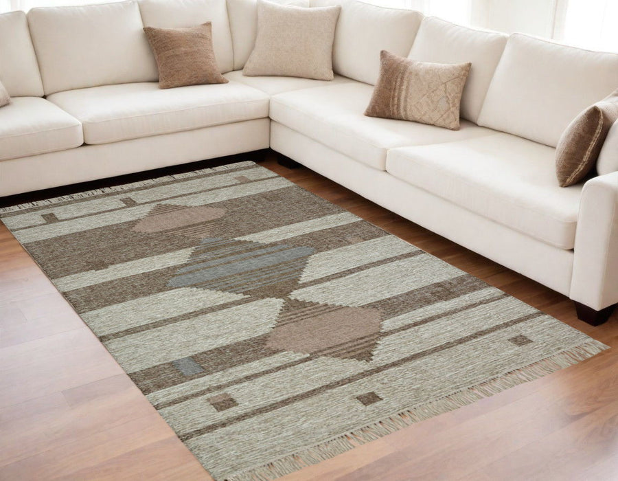 5' x 8' Geometric Flatweave Handmade Area Rug With Fringe - Gray