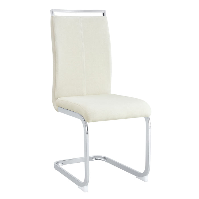 Set of Giga dining chairs with ergonomic backrests, featuring modern design and comfortable seating for dining areas.