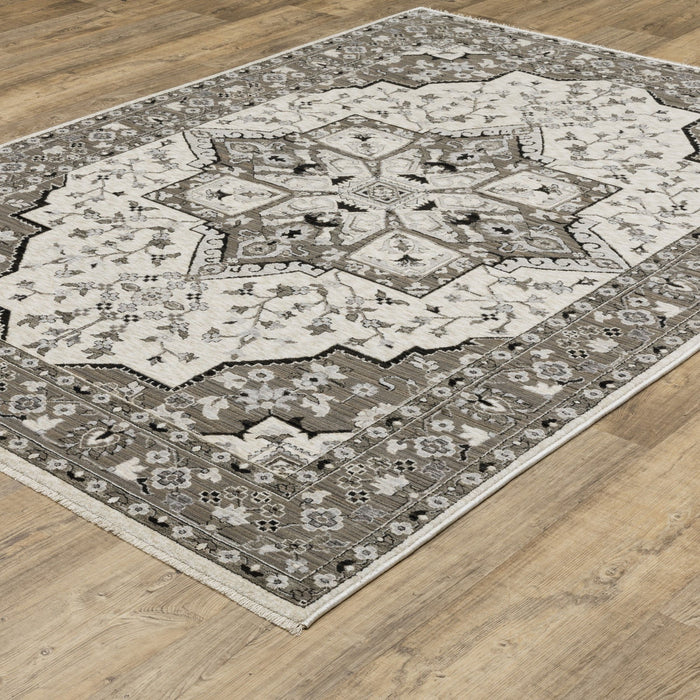 7' X 10' Medallion Area Rug With Fringe - Ivory And Gray