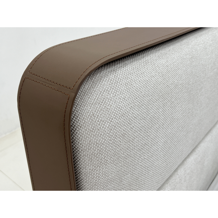 J & M Furniture G Oasis in Queen Size Bed