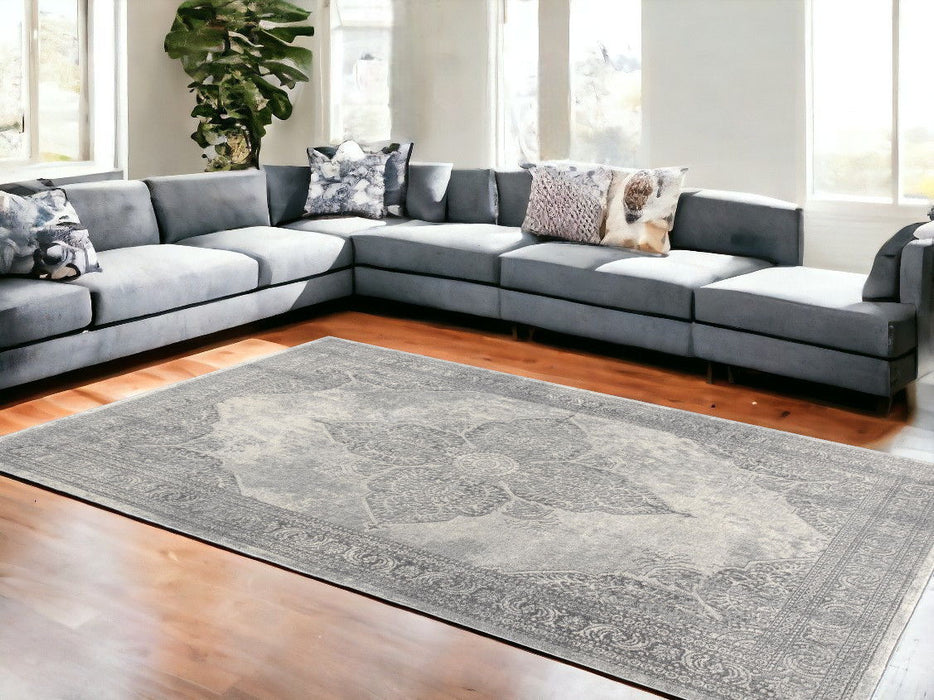 8' x 11' Distressed Medallion Area Rug - Gray