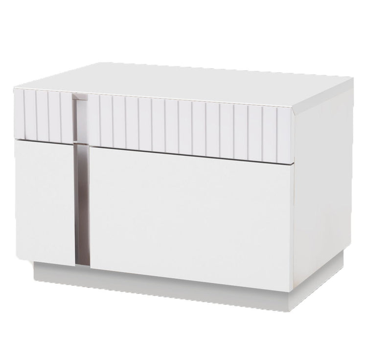 Helen - Nightstand