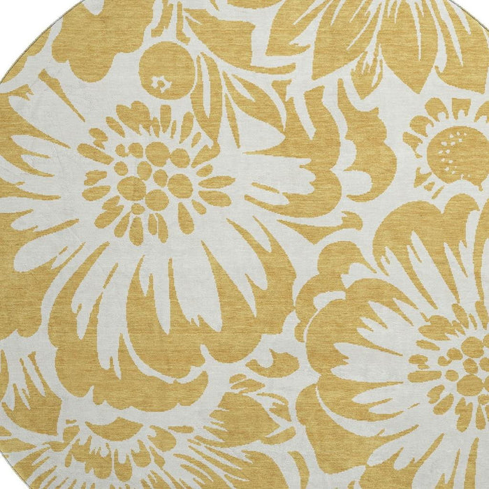 8' Floral Washable Round Rug With UV Protection (648643) - Gold / Ivory