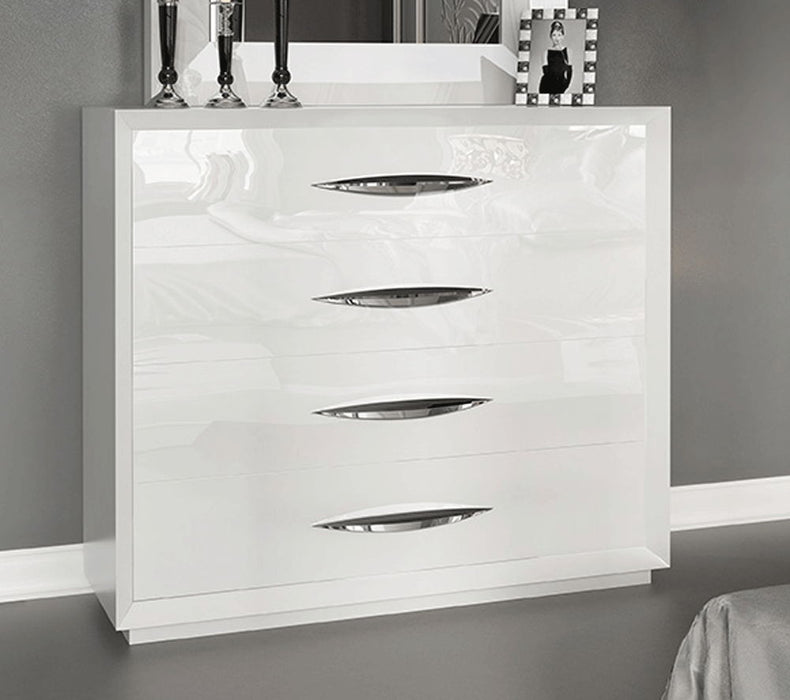 Carmen - Dresser