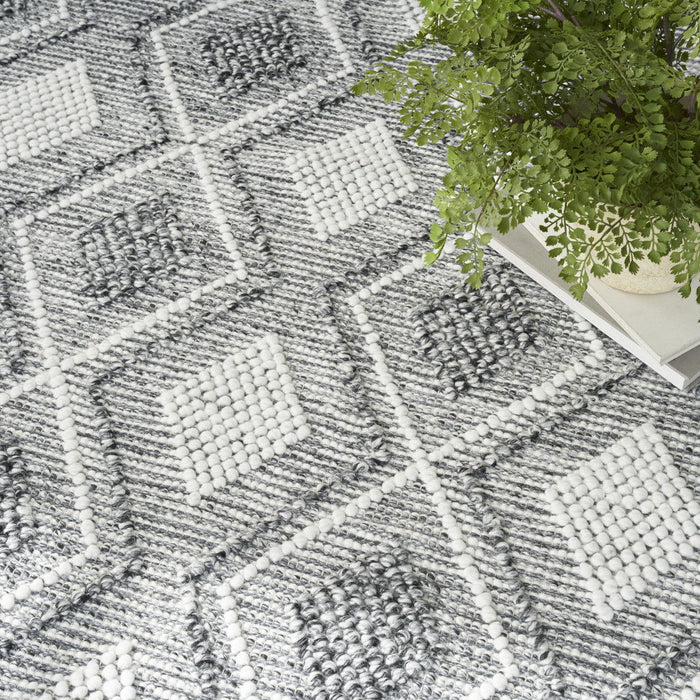 8' x 11' Geometric Hand Woven Area Rug With Fringe - Gray And Ivory