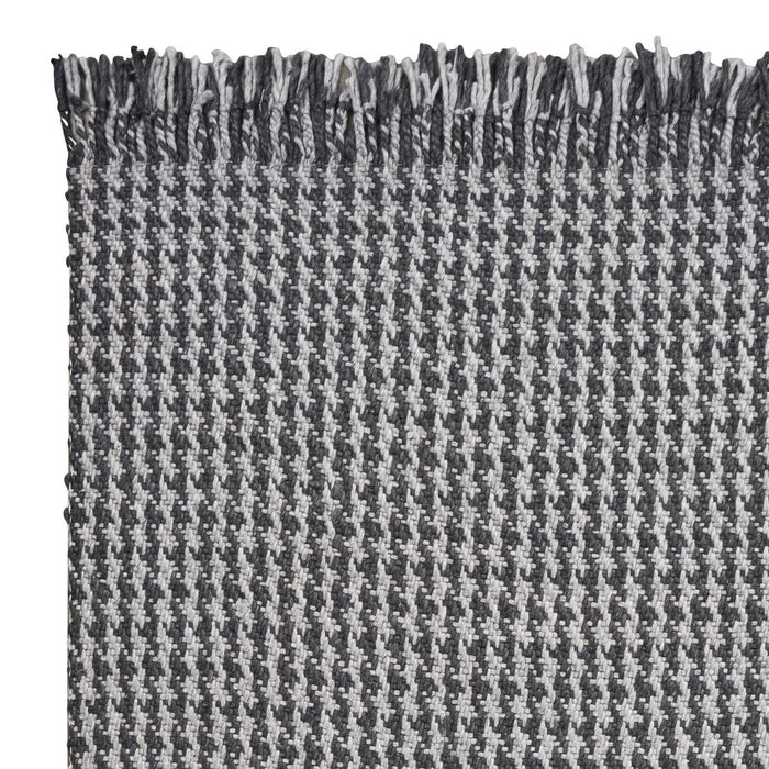 9' x 12' Hand Woven Houndstooth With Braided Fringe Indoor Area Rug - Gray