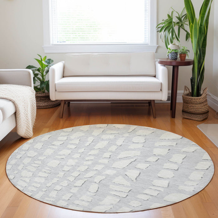 8' Cobblestone Washable Round Rug With UV Protection - Silver And Ivory