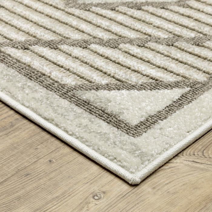 8' X 11' Geometric Area Rug - Beige / Brown