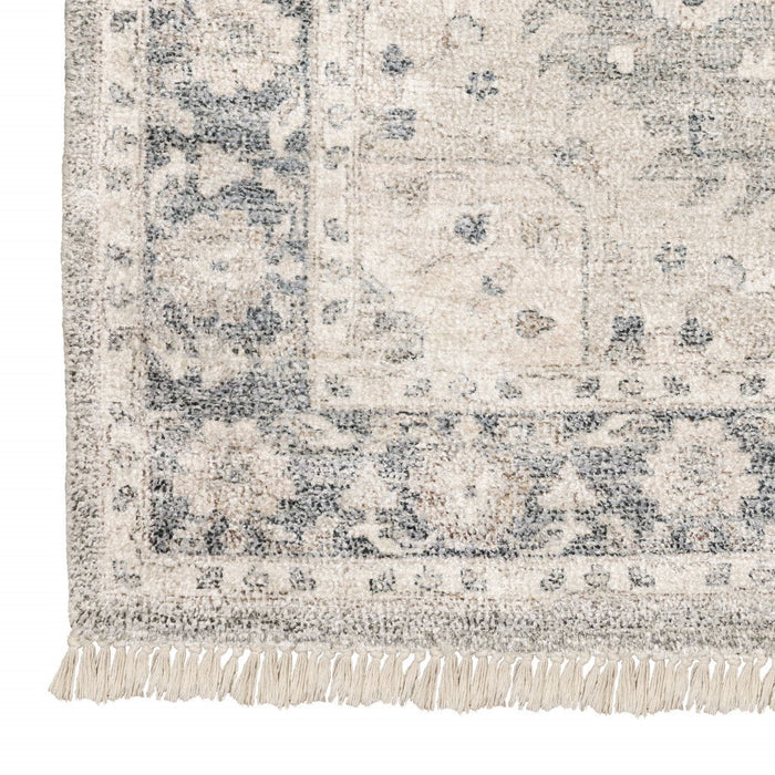 5' x 8' Oriental Hand Loomed Stain Resistant Area Rug With Fringe - Beige And Grey