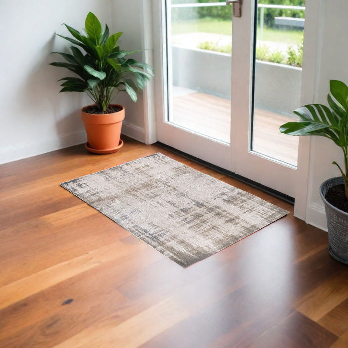 2.6' x 4.9' Abstract Non Skid Area Rug - Beige And Gray