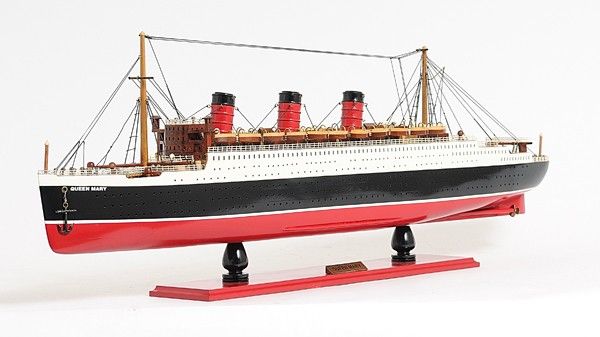 Hand Painted RMS Queen Mary Large Model Boat - Black / Red