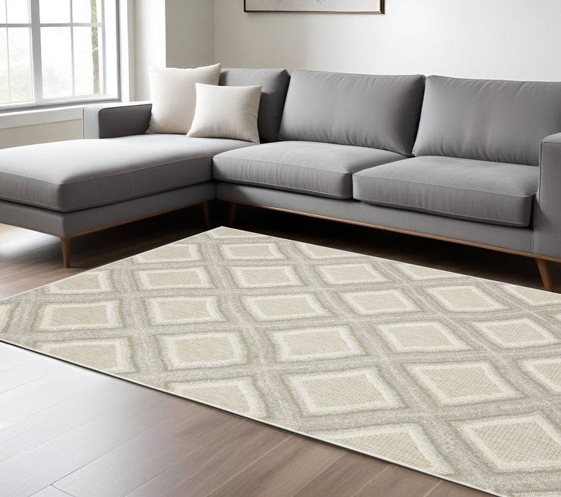 10' X 13' Diamond Area Rug - Gray And Beige