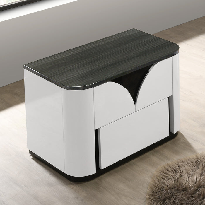 Chintaly OTTAWA 5-Piece Queen Size Bedroom Set w/ Bed, Dresser, Mirror & 2 Nightstands