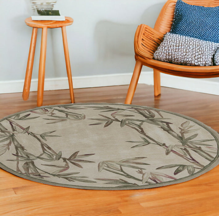 7.5' x 7.5' Round Wool Area Rug - Ivory