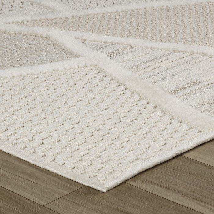 8' x 11' Geometric Distressed Area Rug - Cream And Beige