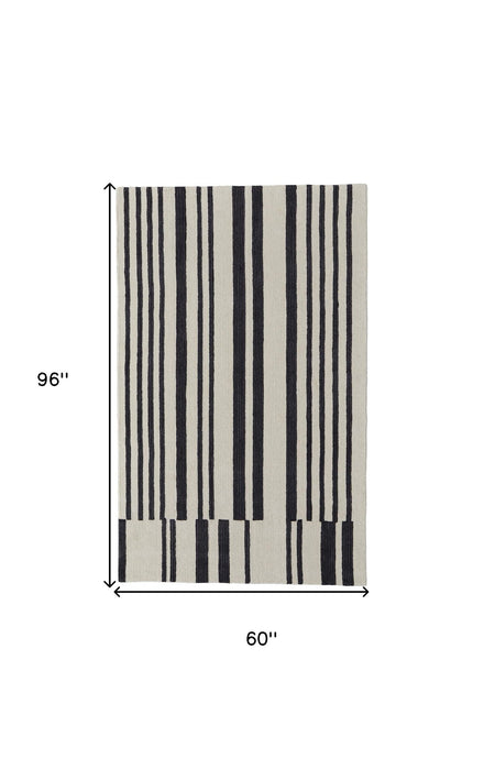 5' x 8' Wool Abstract Hand Tufted Area Rug - Ivory And Black