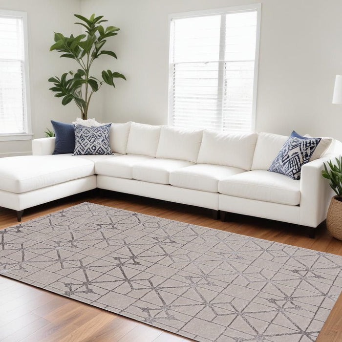 79" x 114" Polypropylene Or Polyester Rug - Ivory Or Silver