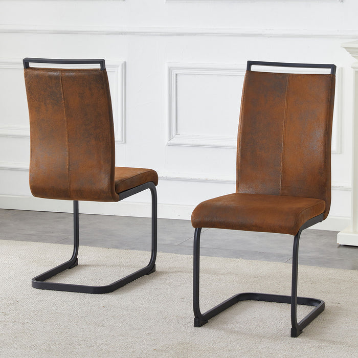 Set of Giga dining chairs with ergonomic backrests, featuring wooden legs and cushioned seats for comfortable dining.