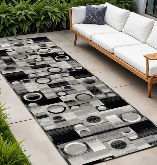 2' x 25' Geometric Runner Rug (609625) - Black / Gray