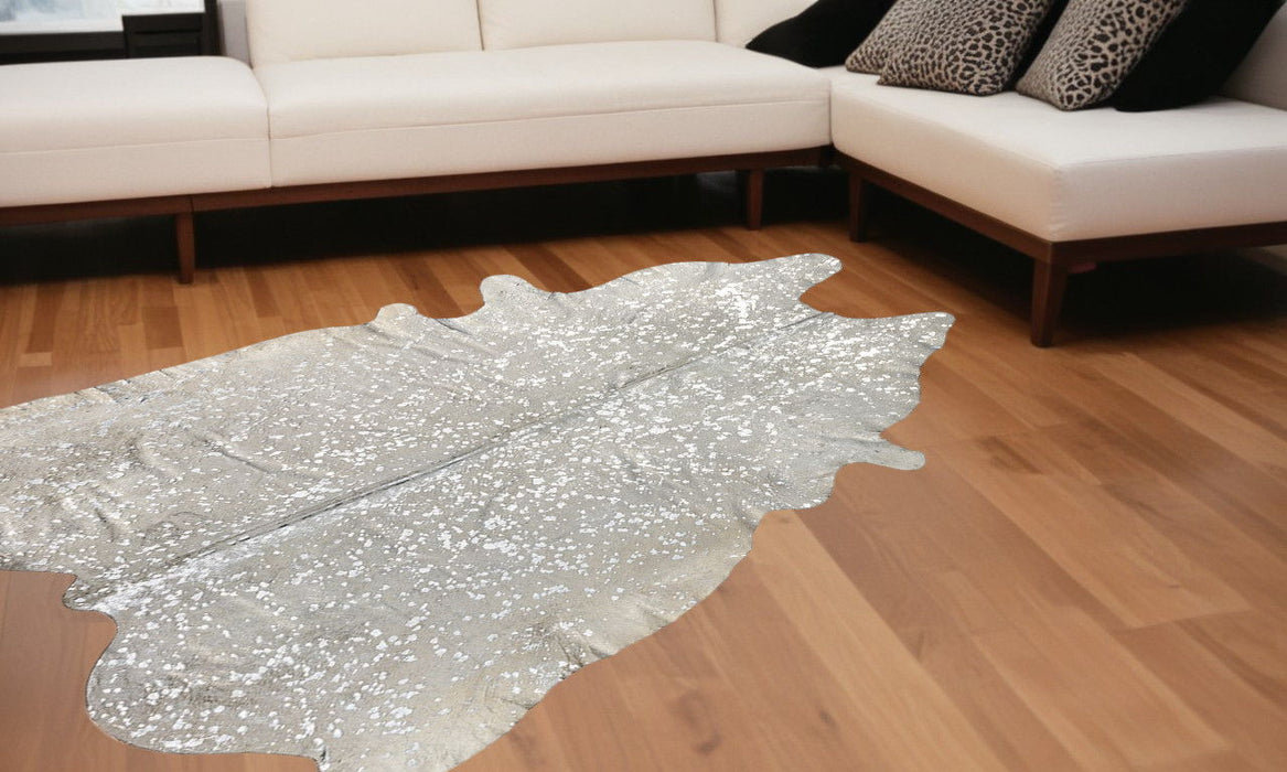 72" x 84" Cowhide - Area Rug - Gray And Silver