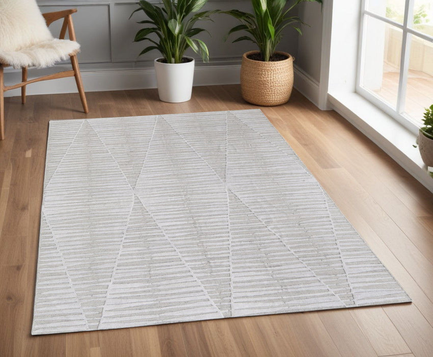 3.5' x 5.5' Geometric Hand Woven Area Rug - Ivory
