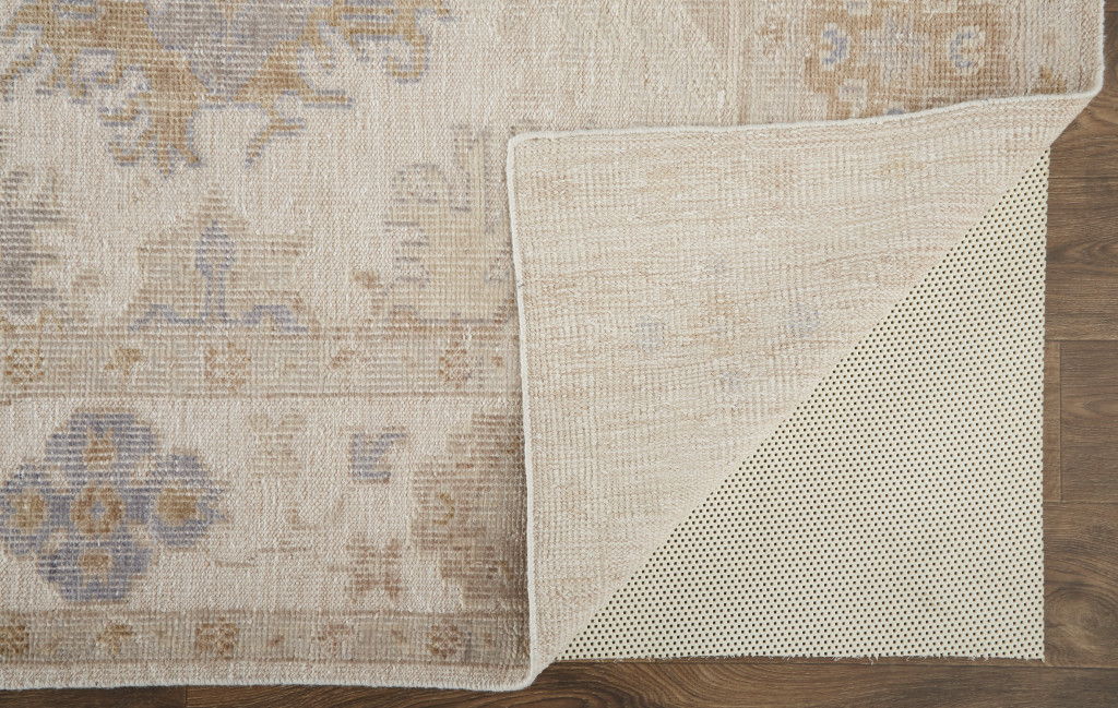 5' x 8' Floral Hand Knotted Area Rug - Ivory And Blue