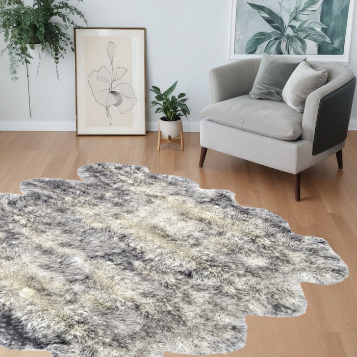 6' x 6' Animal Print Area Rug - Gradient Gray