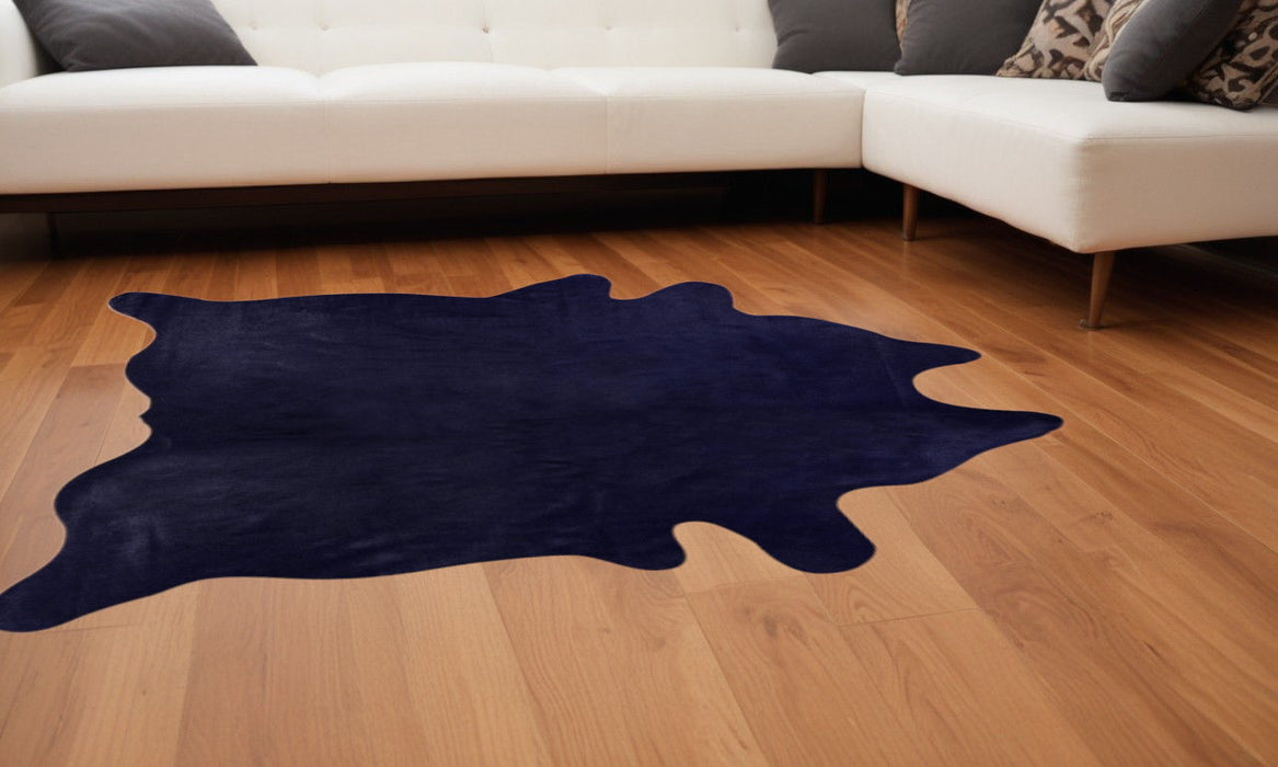 5' x 7' Hand Knotted Area Rug - Midnight Cowhide